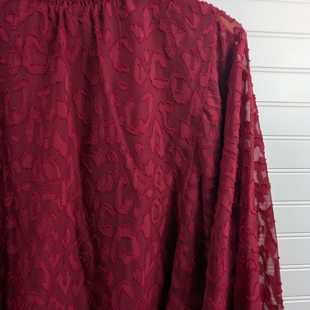 Vince Camuto NWT Deep Red Lace Burnout Smocked High neck Blouse Top Large - Picture 10 of 10